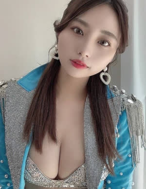 시그니처  옆나라 미인 분 그라비아 모델 미레이 @mirei_burlesque