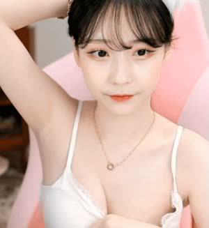 야한사진   머리 올린 BJ 짜미 흰끈나시 가슴골