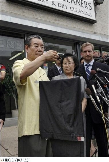 어느흔한  미국판사에게 600억대 소송당했던 한인 부부.jpg