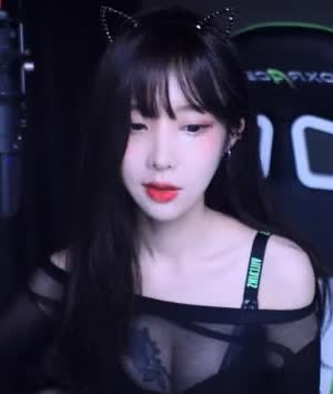 심쿵주의  BJ 유혜디 동물귀 시스루 블랙 가슴골 문신