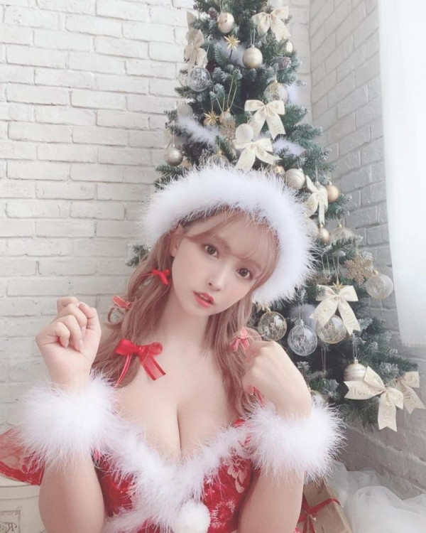 꼴릿주의   미리 보는 싼타걸 미카미 유아