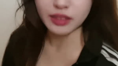 깔쌈한 소람잉 니들은 무슨 씹변태 새끼들이야? 여기서 맨날 내 슴가 보러오고...