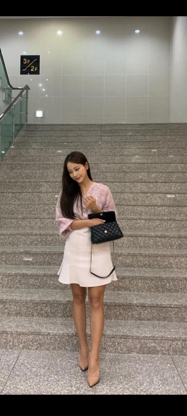 아찔한  장나교 탄탄한 복근 비키니 몸매 셀카