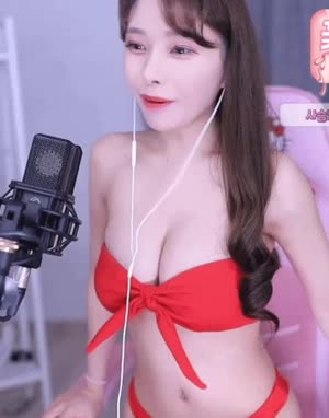 매력쩌는  가슴 리본 튜브탑 비키니 bj 꽃사슴