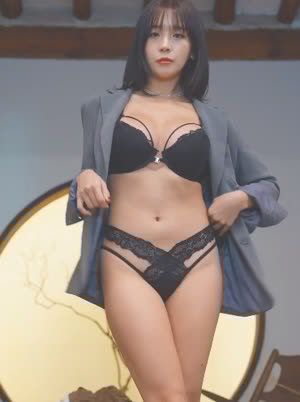 시그니처  꽃빵 야한 레이스 블랙 브라 팬티 오피스룩 룩북