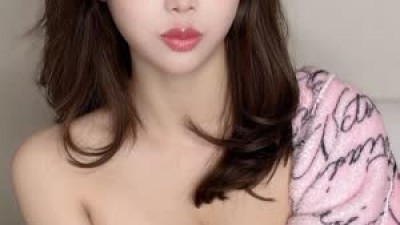 너무야한  연유 인스타 노브라 상체 오픈