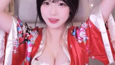 초절정  수련수련 빨간 유카타 가슴골