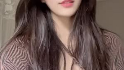 급딸주의  BJ 미모 타이트한 미드라인 가슴골