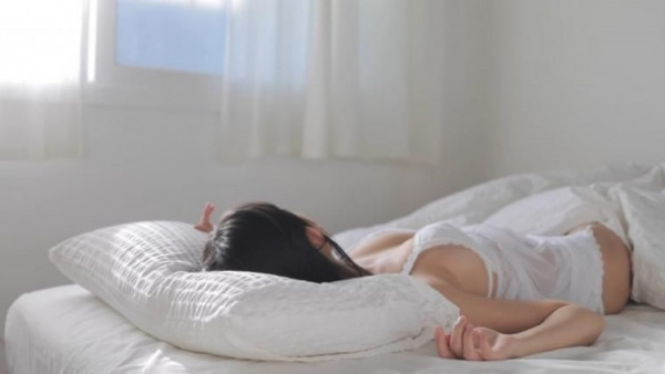 썸녀  표은지 아침의 시작 남친 1인칭 화이트 슬립 가슴골