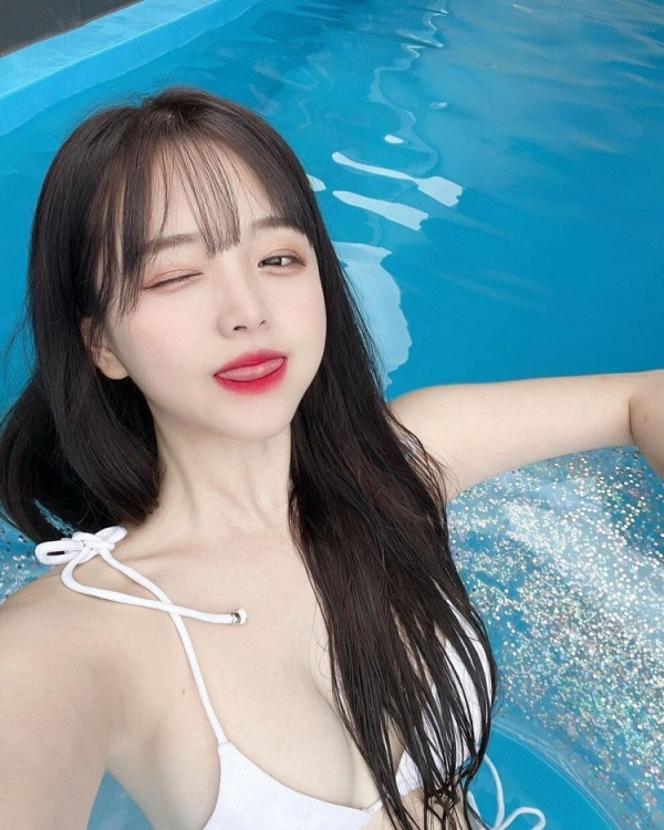 아찔한  여캠 박민정