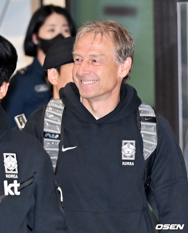 '아시안컵 검토예정' 클린스만 감독, 일단 미국행... 10일 출국 [단독]