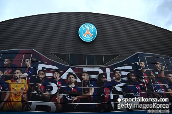 이강인, 앞으로 파르크 데 프랭스에서 못 뛸 수도…PSG 회장 “경기장 사려고 몇 년 허비, 이제 떠나고 싶다”